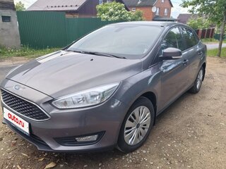 2017 Ford Focus III Рестайлинг, серый, 950000 рублей, вид 1