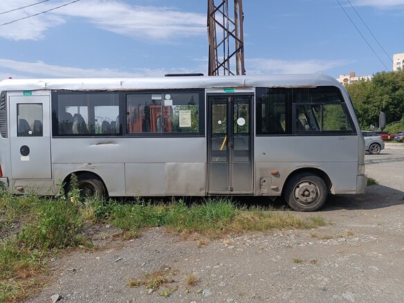 2011 Hyundai County, серебристый, 450000 рублей - вид 1