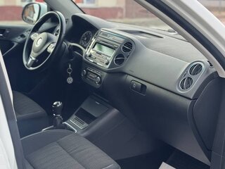 2014 Volkswagen Tiguan I Рестайлинг, белый, 1380000 рублей, вид 2