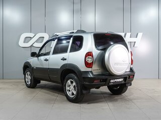 2009 Chevrolet Niva I Рестайлинг, серебристый, 474000 рублей, вид 2