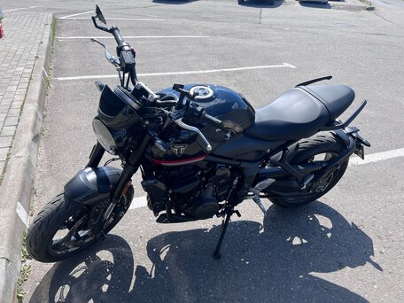 2021 Triumph Trident 660, чёрный, 880000 рублей, вид 5