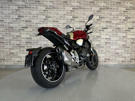 2018 Honda CB 1000R, красный, 878000 рублей, вид 5
