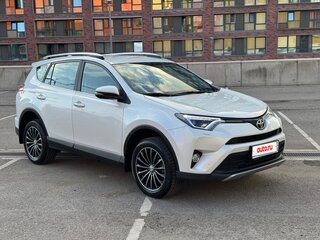 2018 Toyota RAV4 IV (XA40) Рестайлинг, белый, 2500000 рублей, вид 4