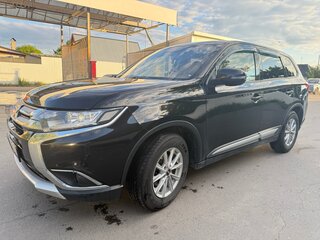 2015 Mitsubishi Outlander III Рестайлинг 2, чёрный, 1350000 рублей, вид 1