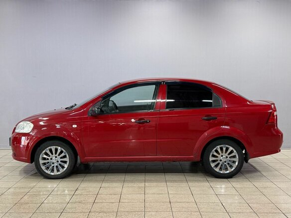 2011 Chevrolet Aveo I Рестайлинг, красный - вид 3