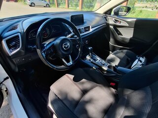 2018 Mazda 3 III (BM) Рестайлинг, белый, 1500000 рублей, вид 5