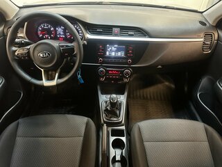 2021 Kia Rio IV Рестайлинг, серый, 1220000 рублей, вид 5