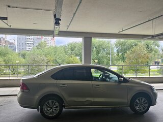 2015 Volkswagen Polo V, серебристый, 800000 рублей, вид 5