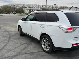 2013 Mitsubishi Outlander III, белый, 1290000 рублей, вид 5