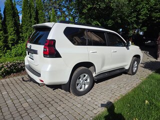 2019 Toyota Land Cruiser Prado 150 Series Рестайлинг 2, белый, 4600000 рублей, вид 3