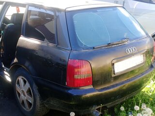 1997 Audi A4 I (B5), чёрный, 130000 рублей, вид 4
