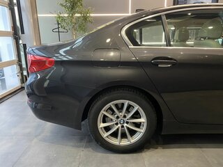 2019 BMW 5 серии 520i VII (G30/G31/G38), серый, 3099000 рублей, вид 4