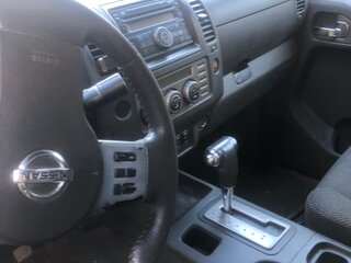 2007 Nissan Navara (Frontier) III (D40), серебристый, 350000 рублей, вид 5