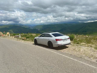 2020 Audi A6 45 TDI V (C8), белый, 6300000 рублей, вид 3