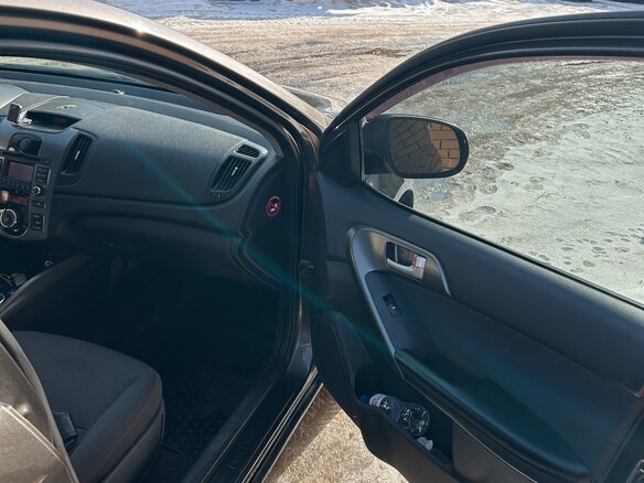 2011 Kia Cerato 6-speed II, золотистый - вид 10