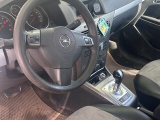 2006 Opel Astra H, чёрный, 310000 рублей, вид 4