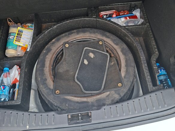 2011 Ford Focus III, белый - вид 21
