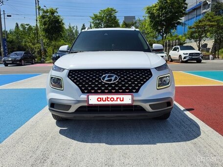 Hyundai Venue I