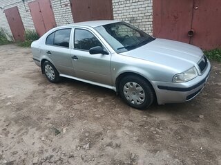 2001 Skoda Octavia I (A4) Рестайлинг, серебристый, 270000 рублей, вид 3