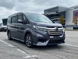 2021 Honda Stepwgn Spada V Рестайлинг, серый, 1900000 рублей, вид 1