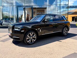 2021 Rolls-Royce Cullinan I (Series I), чёрный, 27000000 рублей, вид 4