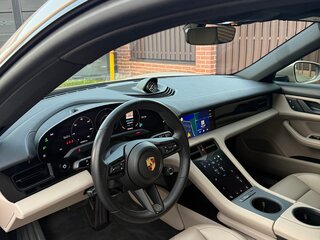 2021 Porsche Taycan I, бежевый, 4900000 рублей, вид 5