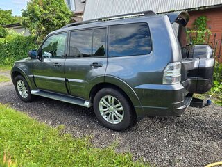 2015 Mitsubishi Pajero IV Рестайлинг 2, серый, 3200000 рублей, вид 2