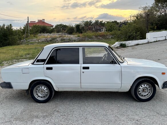 2010 Lada (ВАЗ) 2107, белый - вид 5