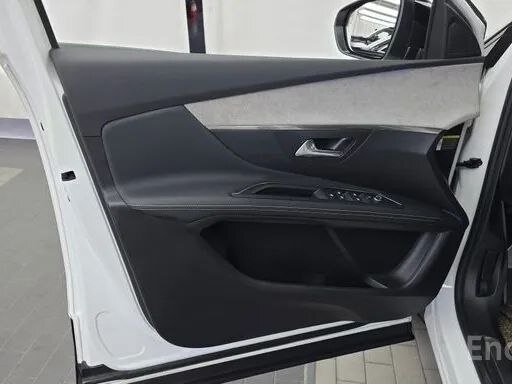 2021 Peugeot 3008 II Рестайлинг, белый, 2780000 рублей - вид 9