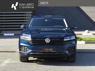 2018 Volkswagen Touareg III, синий, 3798000 рублей, вид 3