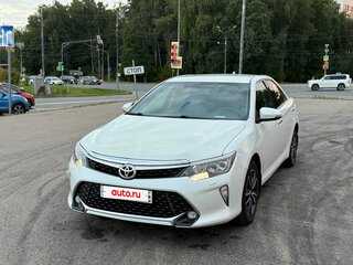 2017 Toyota Camry VII (XV50) Рестайлинг 2, белый, 1700000 рублей, вид 5