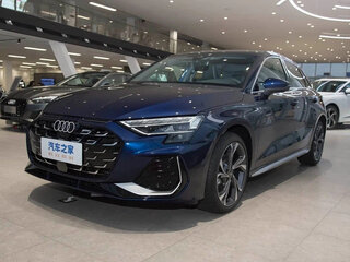 2023 Audi A3 Sportback 35 TFSI IV (8Y), синий, 2250000 рублей, вид 3