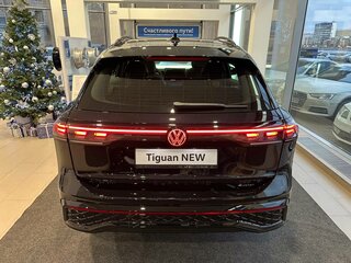 2024 Volkswagen Tiguan L Pro III (China Market), чёрный, 5000000 рублей, вид 5