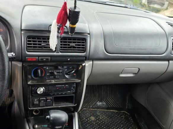 2001 Subaru Forester I Рестайлинг, серебристый - вид 7