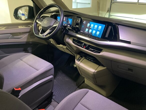 2022 Volkswagen Multivan T7, синий, 3900000 рублей - вид 14