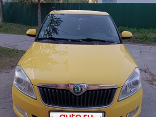 2011 Skoda Fabia II Рестайлинг, жёлтый, 320000 рублей, вид 1