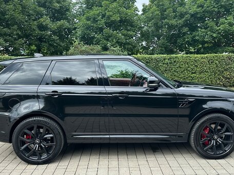 2021 Land Rover Range Rover Sport SVR II Рестайлинг, чёрный, 8100000 рублей, вид 4