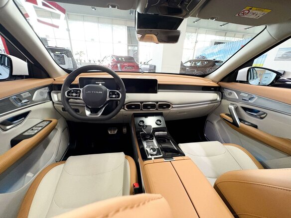 2026 Jetour X70+ I Рестайлинг, белый, 3399000 рублей - вид 13