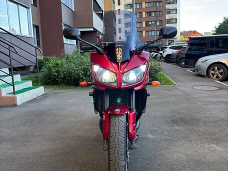 2011 Yamaha FZ1, красный, 535000 рублей, вид 1
