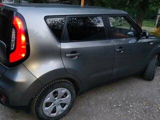 2018 Kia Soul II Рестайлинг, серебристый, 1280000 рублей, вид 2