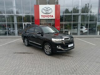 2018 Toyota Land Cruiser 200 Series Рестайлинг 2, чёрный, 7999000 рублей, вид 3