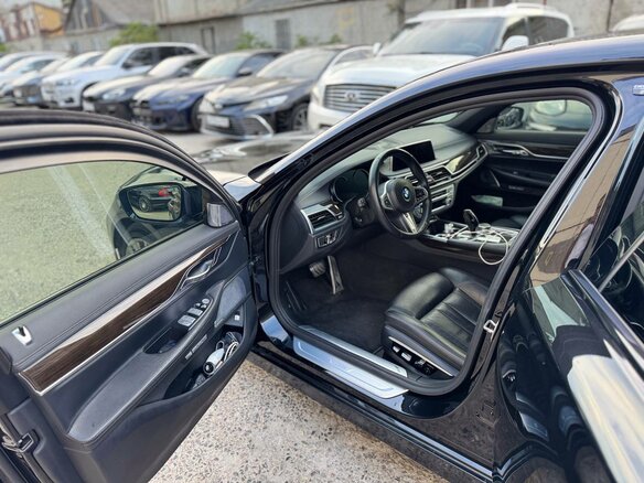 2015 BMW 7 серии Long 730Ld xDrive VI (G11/G12), чёрный, 3149000 рублей - вид 16