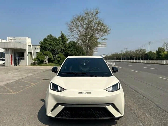 2024 BYD Seagull 30.08 kWh I, белый, 1280000 рублей - вид 2