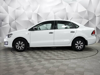 2016 Volkswagen Polo V Рестайлинг, белый, 810000 рублей, вид 2