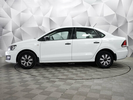 2016 Volkswagen Polo V Рестайлинг, белый, 861000 рублей, вид 2