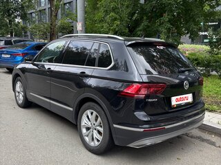 2018 Volkswagen Tiguan II, чёрный, 2900000 рублей, вид 4