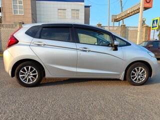2013 Honda Fit II, серебристый, 980000 рублей, вид 5