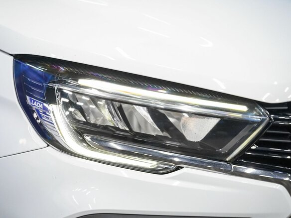 2024 Lada (ВАЗ) Vesta SW I Рестайлинг (NG), белый - вид 16