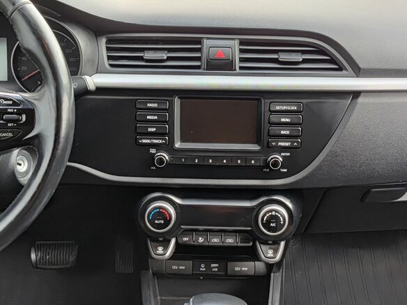 2019 Kia Rio IV, белый, 1399000 рублей - вид 14