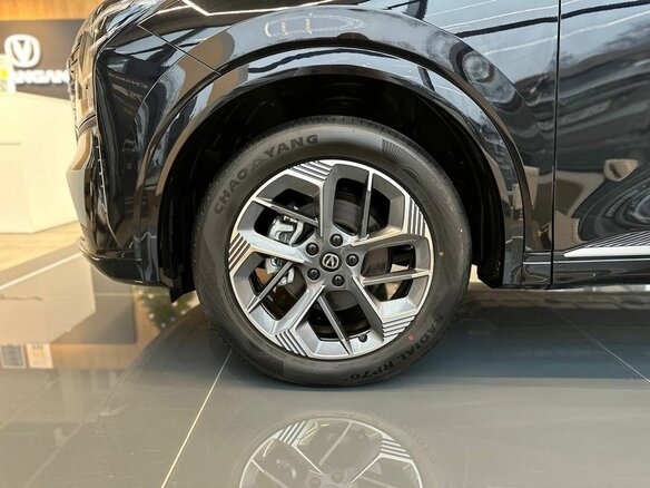 2025 Changan CS75 Plus IV, чёрный - вид 4